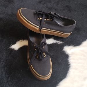 Van's Classics with gumsole